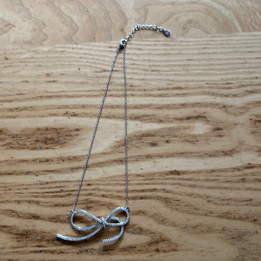 Brooks Brothers bow necklace